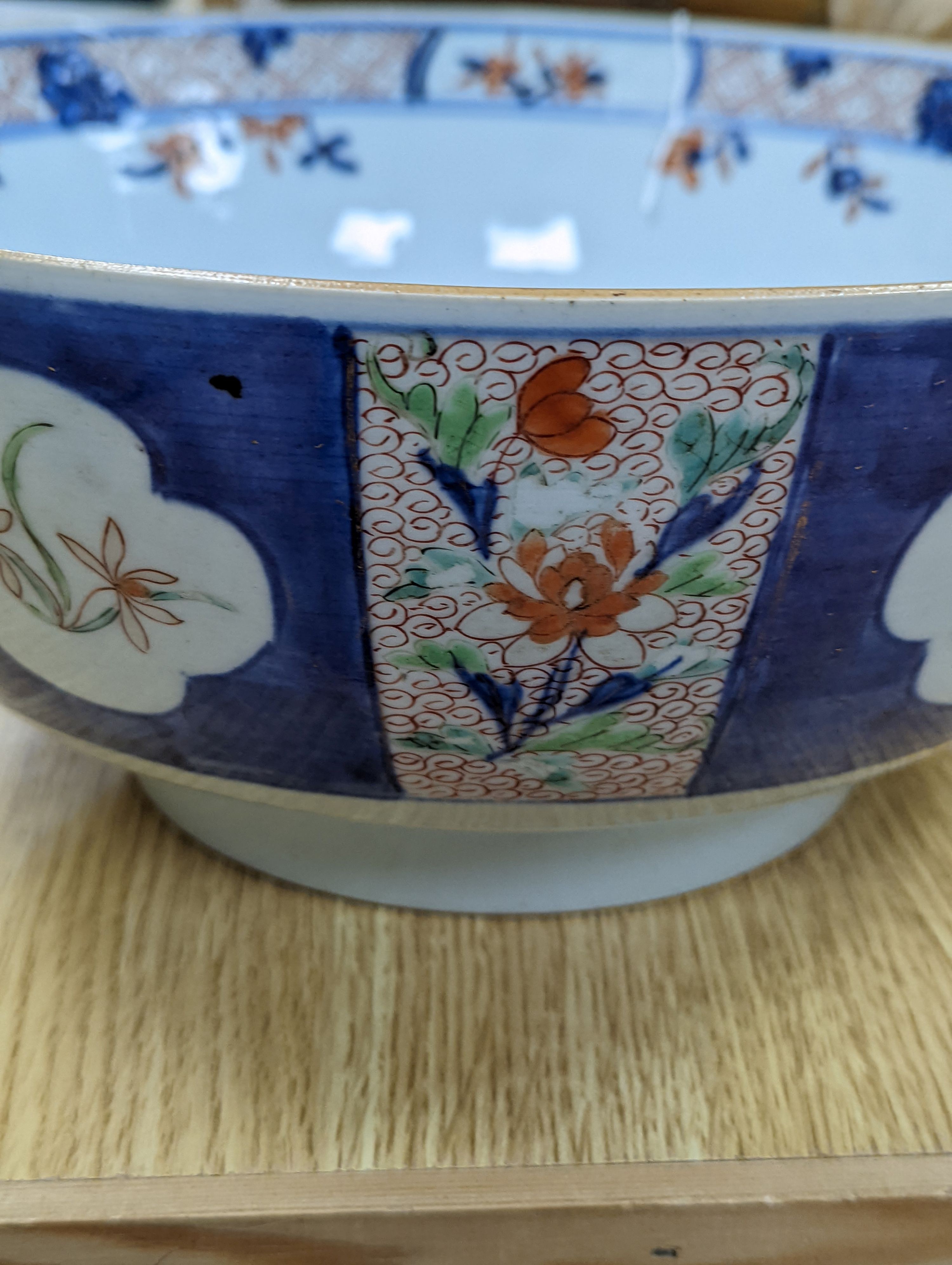 Mixed Chinese/Japanese ceramics - seven total